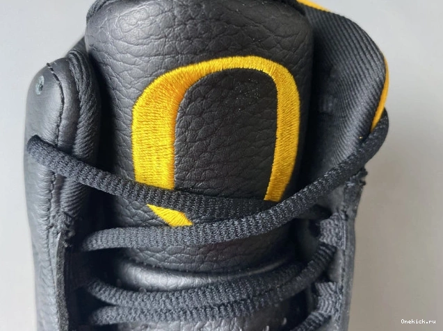 One Kick Jordan 13 Air AR4390-035 Oregon Retro High League 0803